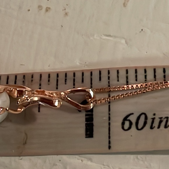 18” 14k rose gold over sterling silver necklace w/white pearl & mermaid pendant - Picture 12 of 14